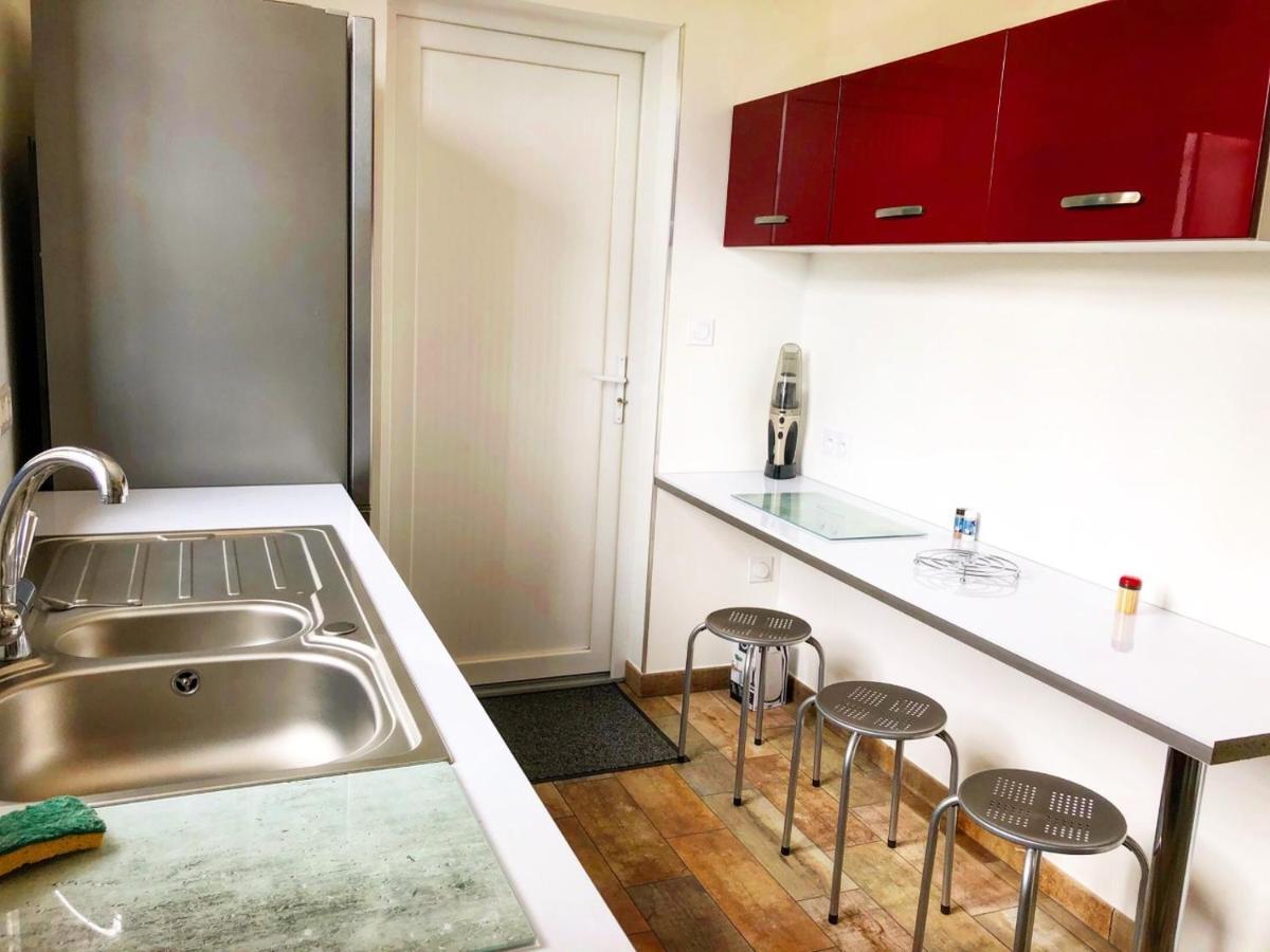 Ferienwohnung Au Lit De Vin Saint-Sulpice-de-Faleyrens Exterior foto